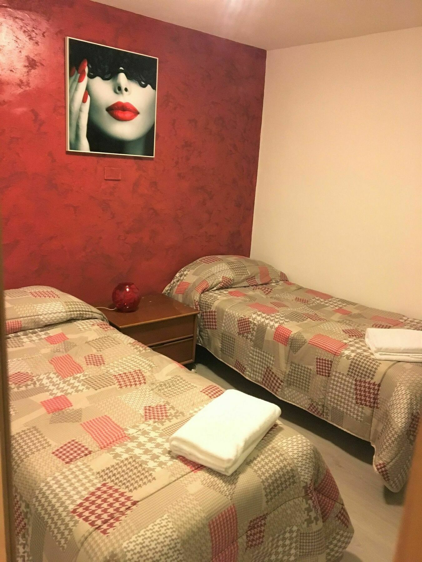 Guesthouse Paradisio โรม ภายนอก รูปภาพ