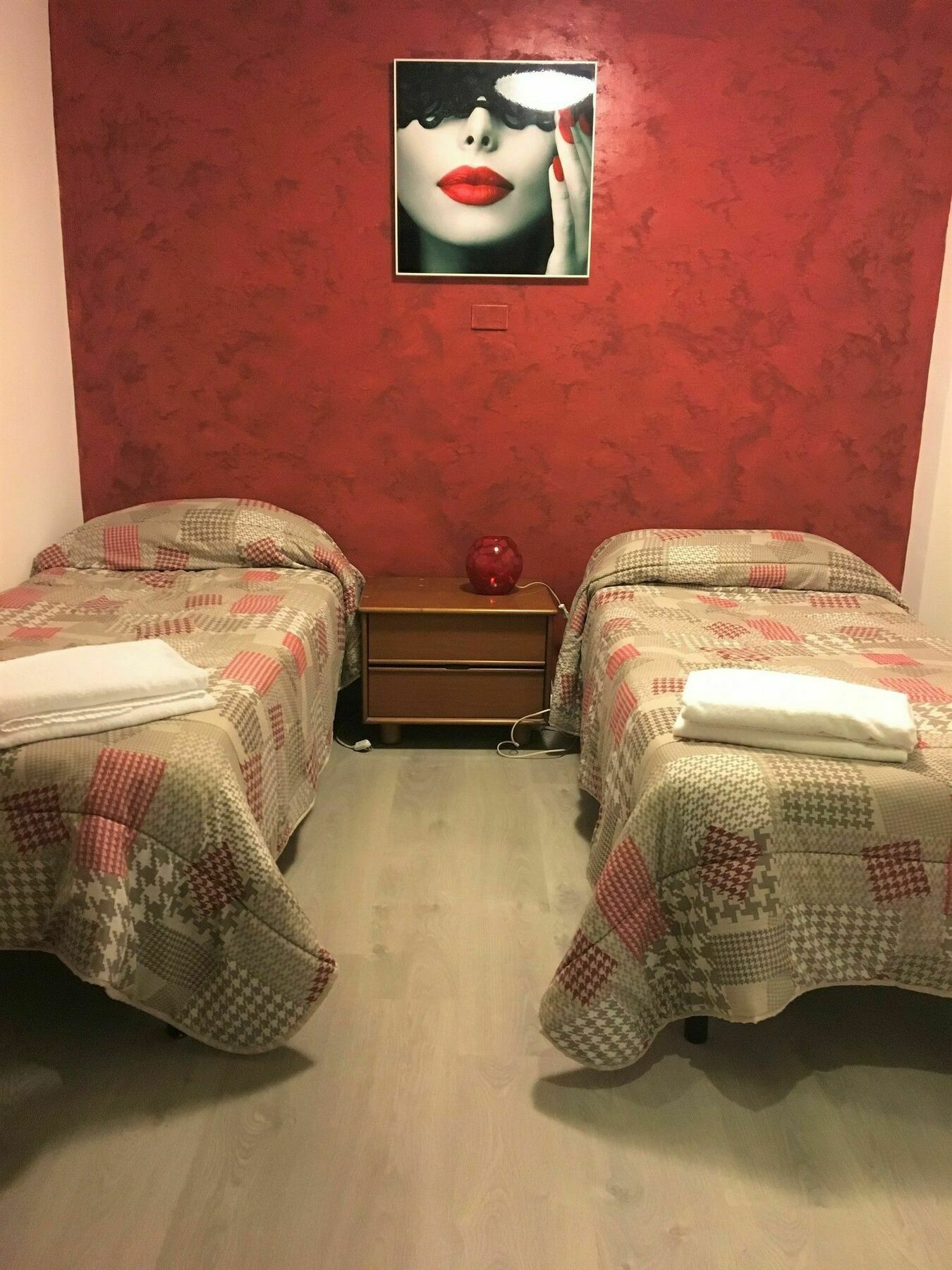 Guesthouse Paradisio โรม ภายนอก รูปภาพ