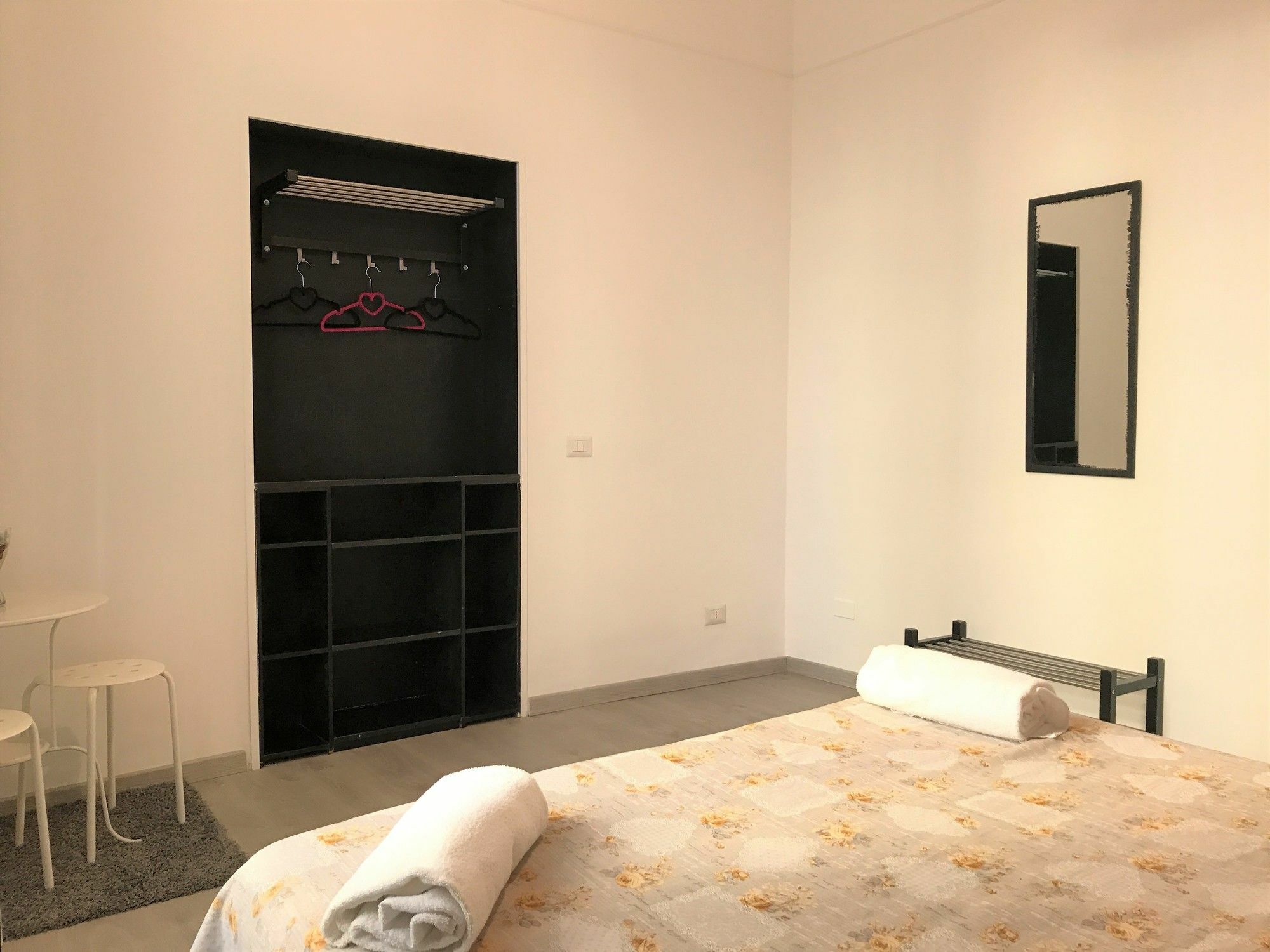 Guesthouse Paradisio โรม ภายนอก รูปภาพ