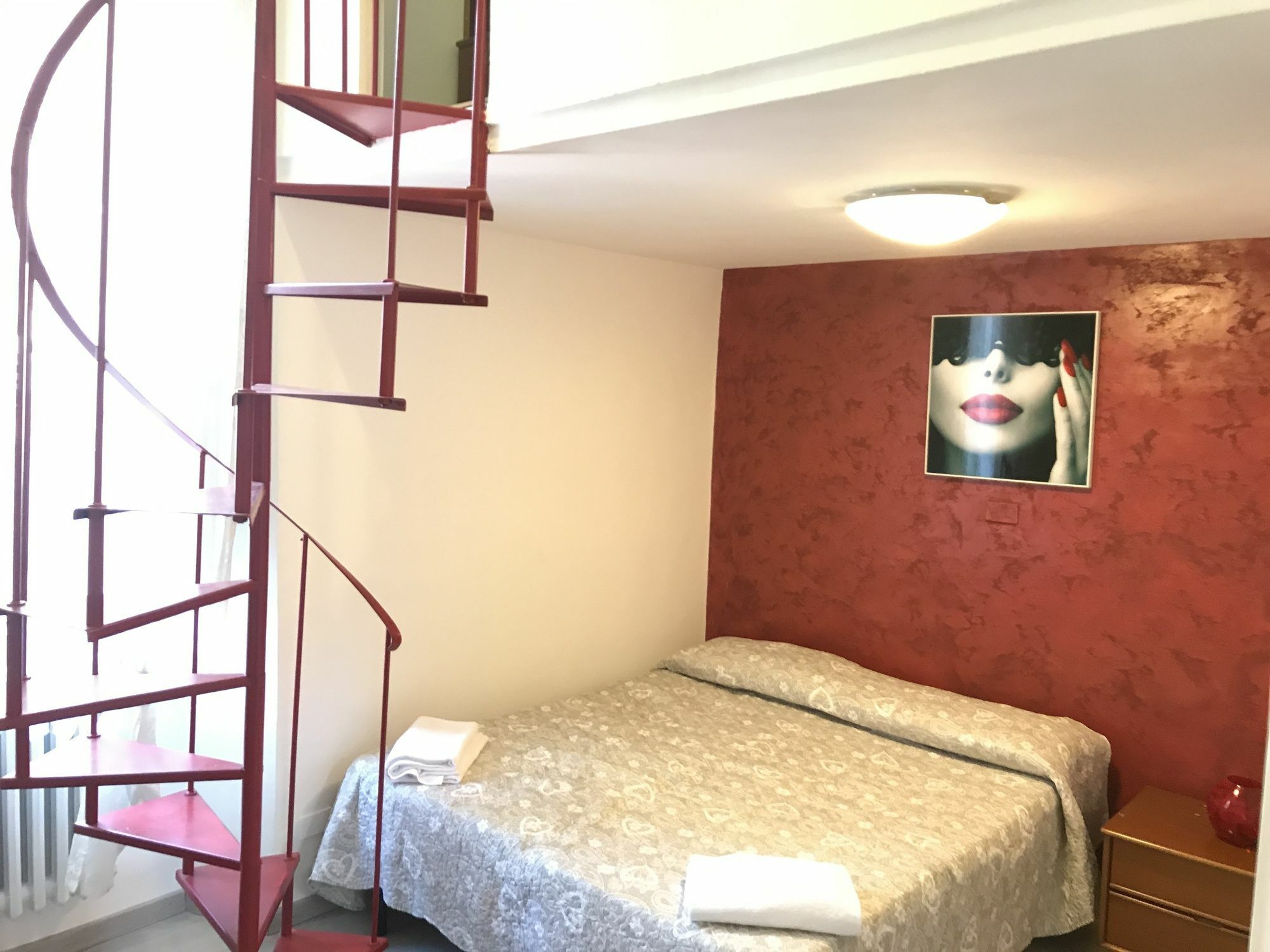 Guesthouse Paradisio โรม ภายนอก รูปภาพ