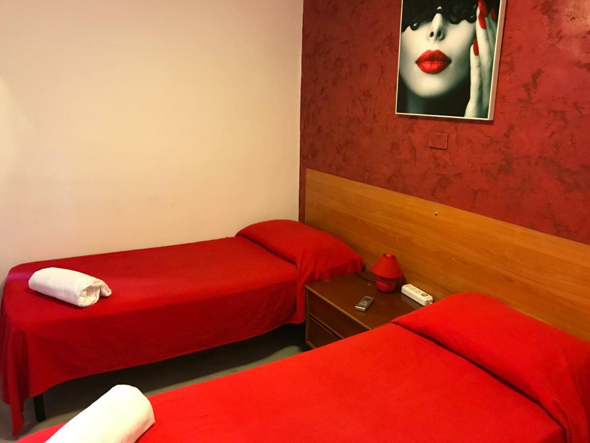 Guesthouse Paradisio โรม ภายนอก รูปภาพ