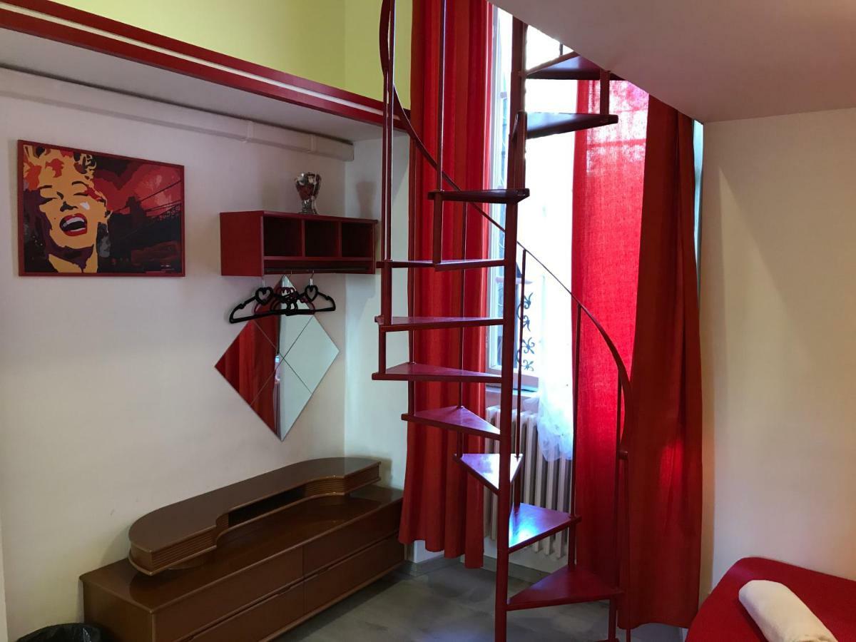 Guesthouse Paradisio โรม ภายนอก รูปภาพ