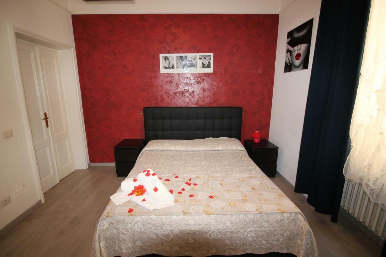 Guesthouse Paradisio โรม ภายนอก รูปภาพ