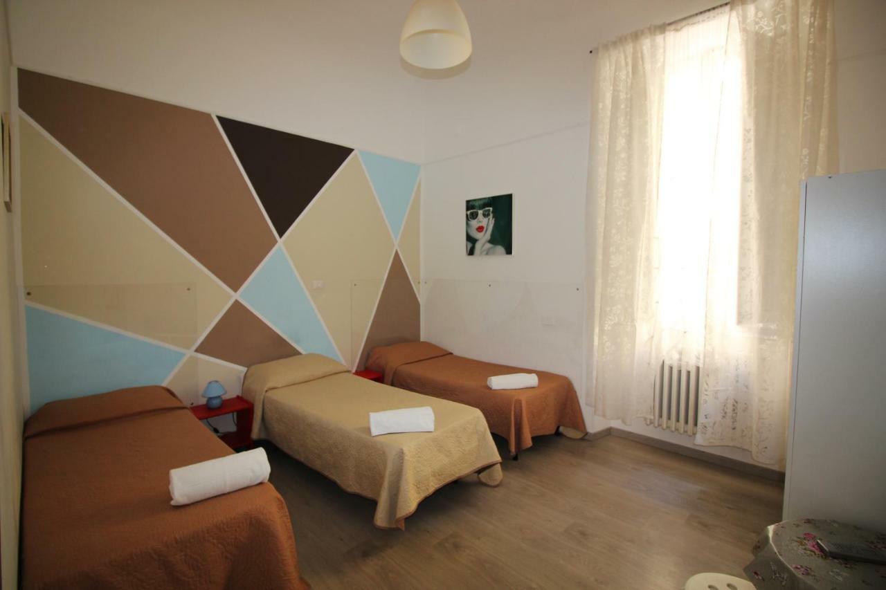 Guesthouse Paradisio โรม ภายนอก รูปภาพ